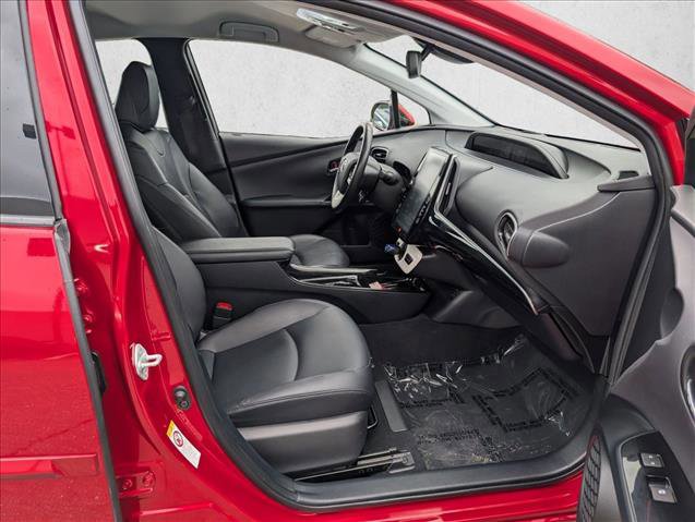 Used 2018 Toyota Prius Prime Advanced image 19