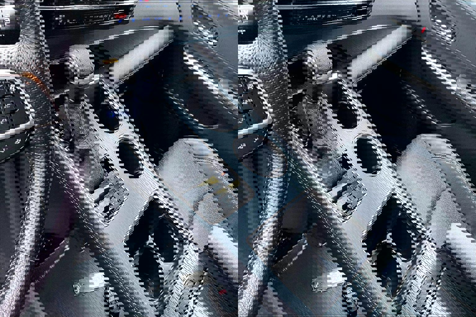 Used 2023 Toyota Sienna XSE image 16