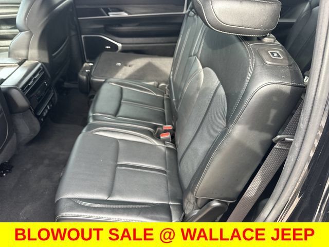 Certified 2024 Jeep Wagoneer Series II w/ Flexible Seating Group AWD/4WD image 15