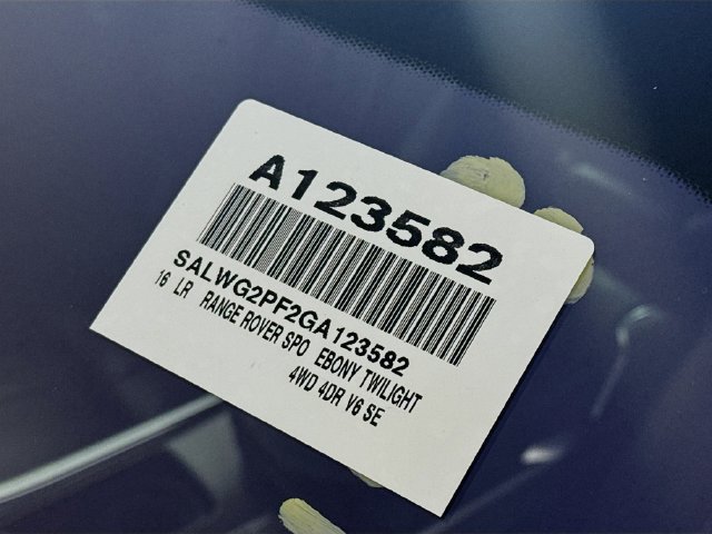 Used 2016 Land Rover Range Rover Sport SE AWD/4WD image 39