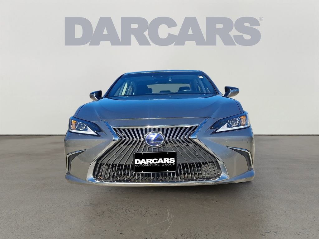 Used 2021 Lexus ES 300h w/ Accessory Package 2 image 2
