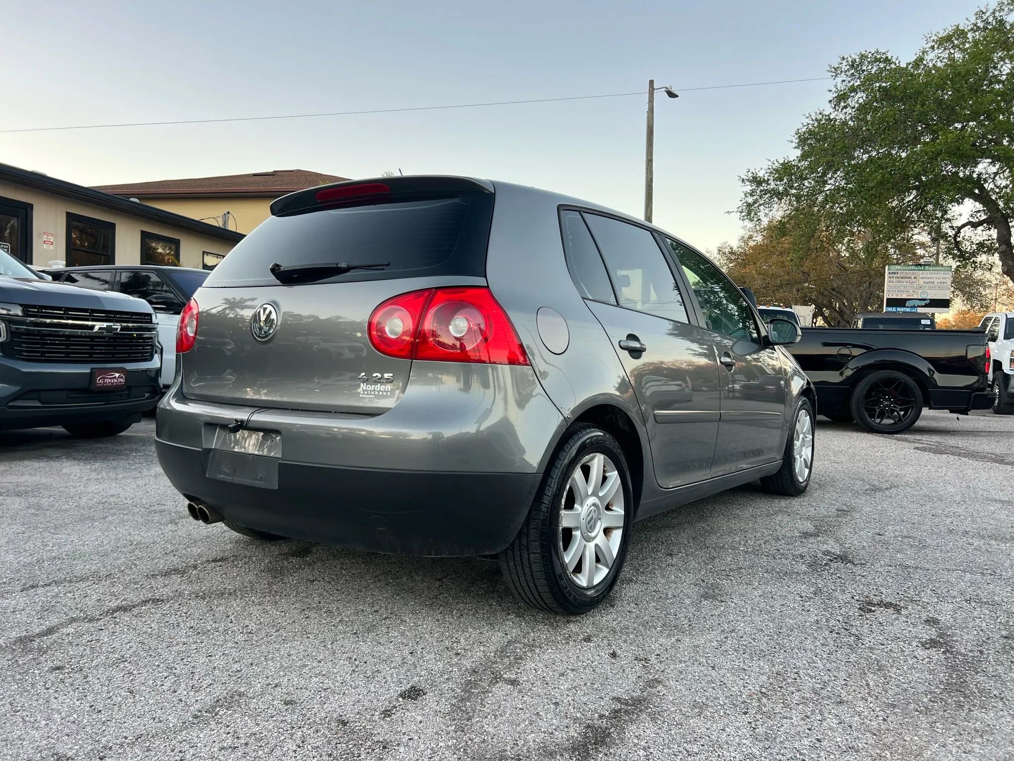 Used 2008 Volkswagen Rabbit 4-Door image 7