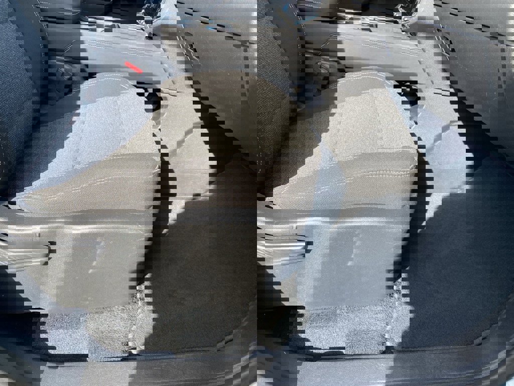 Used 2025 GMC Acadia Elevation image 24