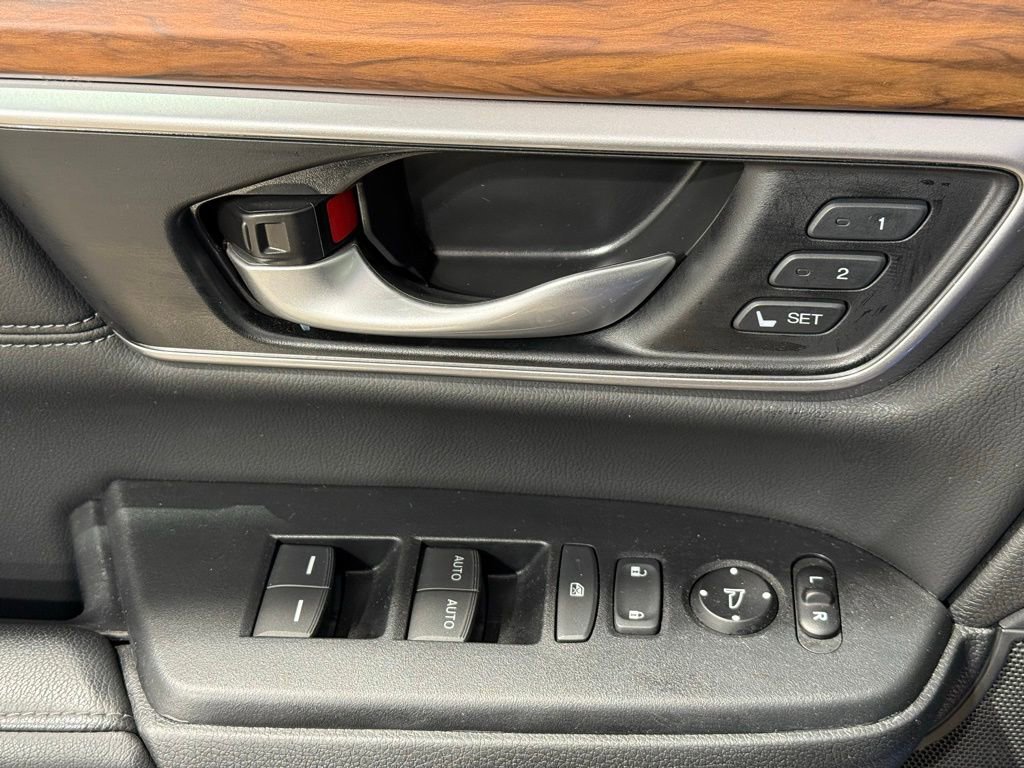 Used 2021 Honda CR-V EX-L image 16