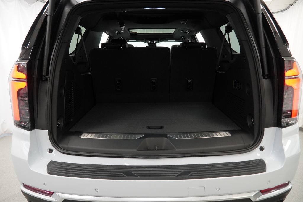 New 2026 Chevrolet Suburban High Country AWD/4WD image 29