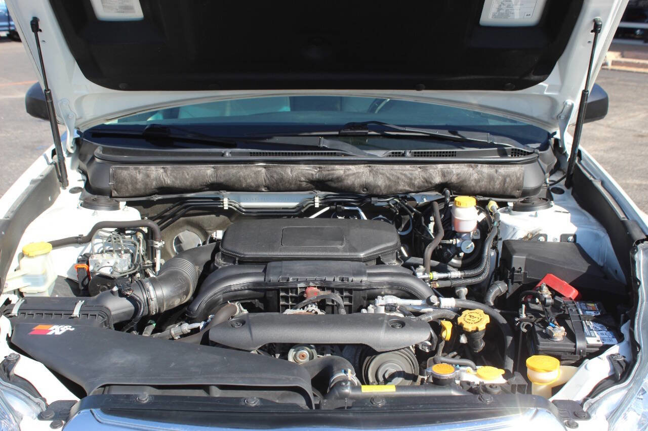 Used 2012 Subaru Outback 2.5i Limited AWD/4WD image 8