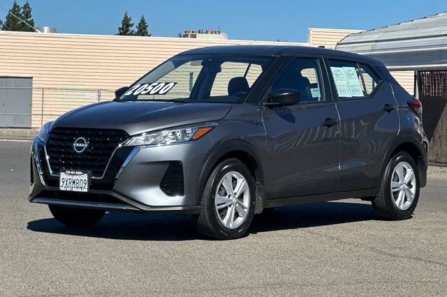 Certified 2025 Nissan Kicks Play S FWD image 8