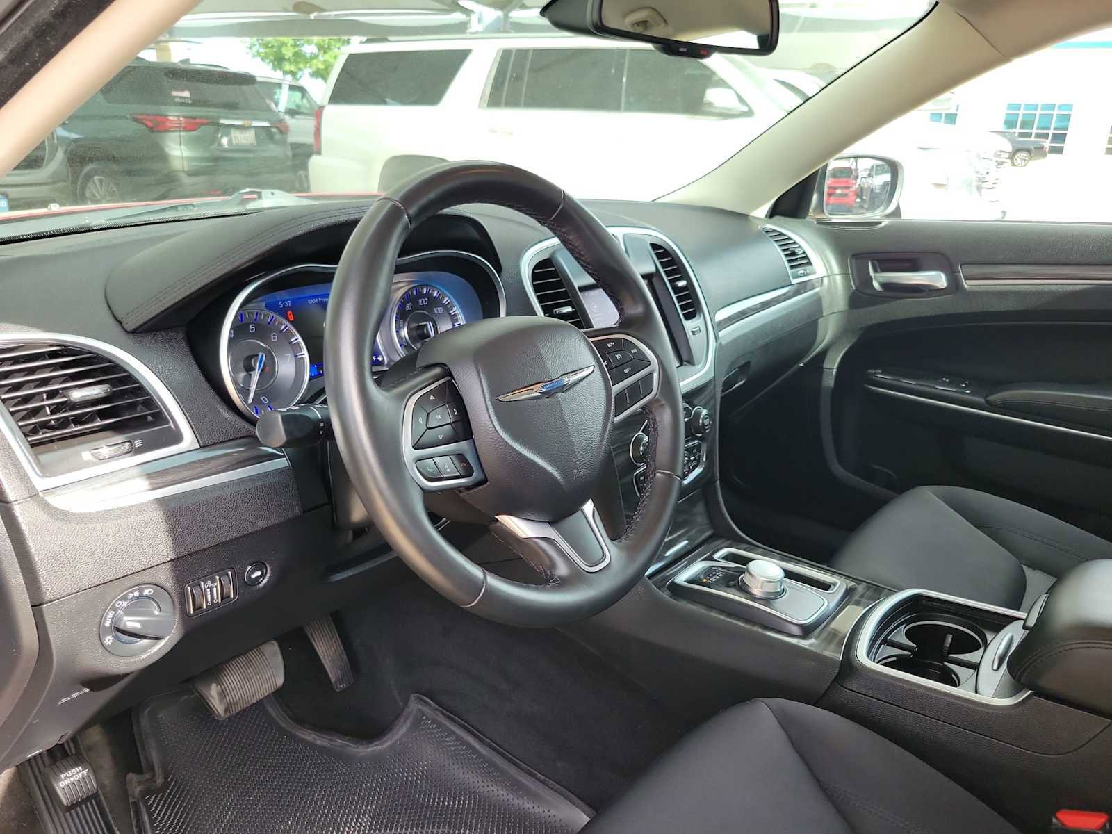 Used 2021 Chrysler 300 Touring w/ Sport Appearance Package RWD image 10