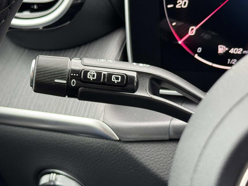 Certified 2025 Mercedes-Benz GLC 300 4MATIC image 23