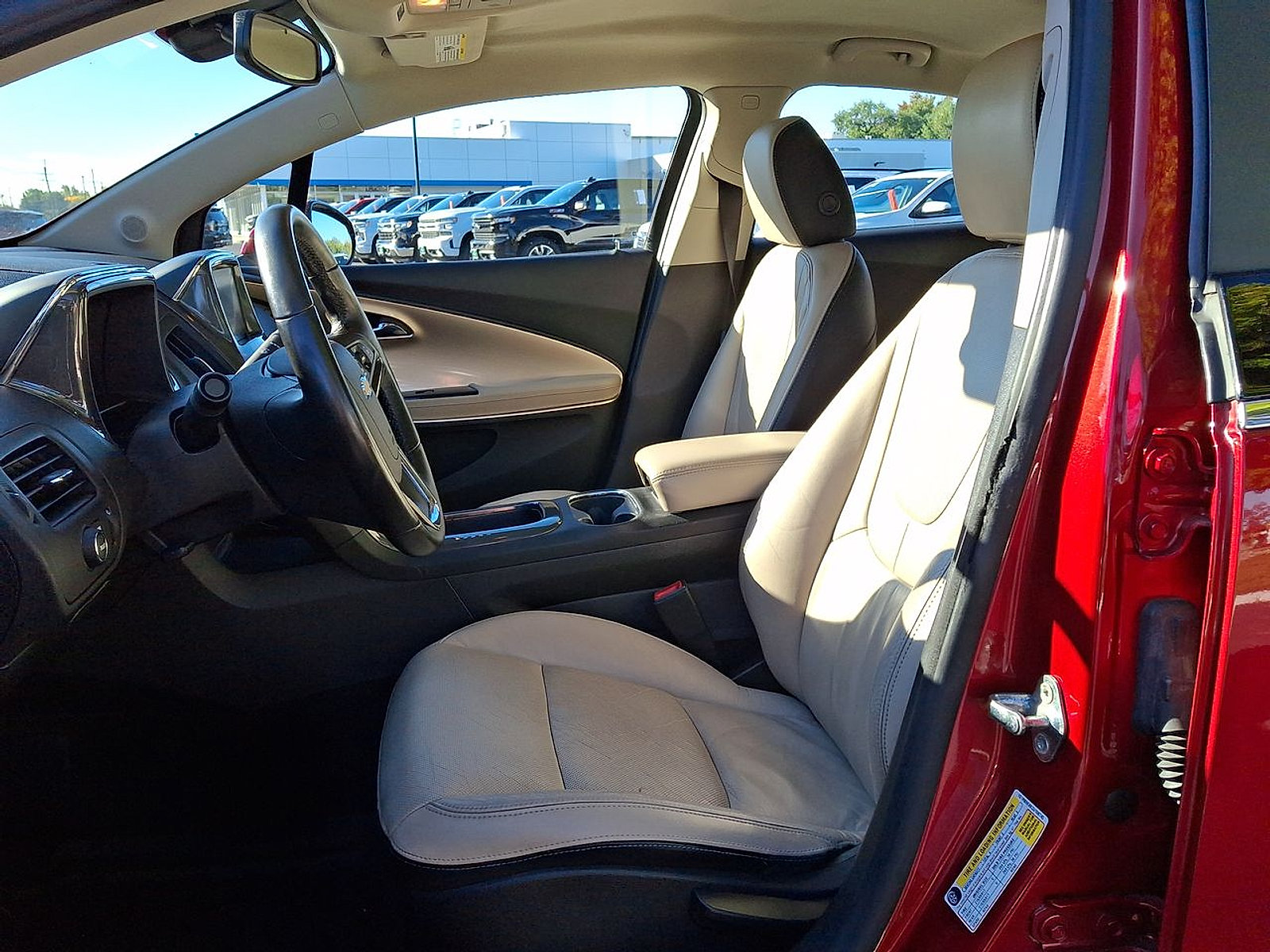 Certified 2012 Chevrolet Volt Premium w/ Premium Trim Package FWD image 17