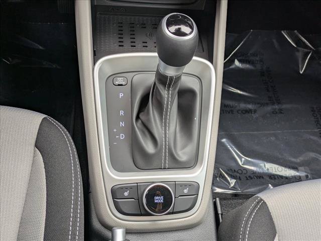 New 2026 Hyundai Venue SEL FWD image 15