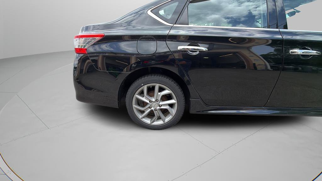 Used 2014 Nissan Sentra SR FWD image 30