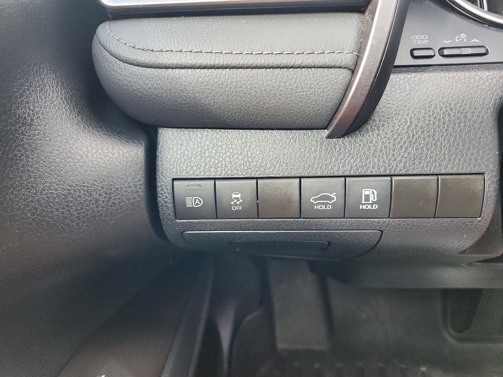 Used 2023 Toyota Camry XLE w/ Navigation Package image 21