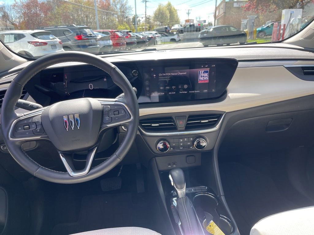 Used 2024 Buick Encore GX Preferred w/ Comfort Package AWD/4WD image 11