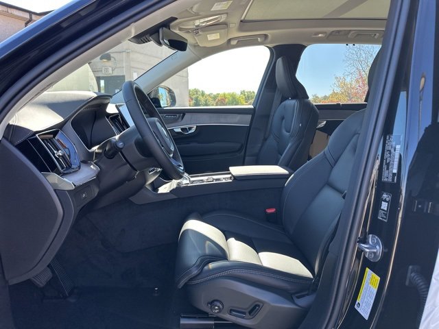 New 2026 Volvo XC90 B6 Ultra image 13
