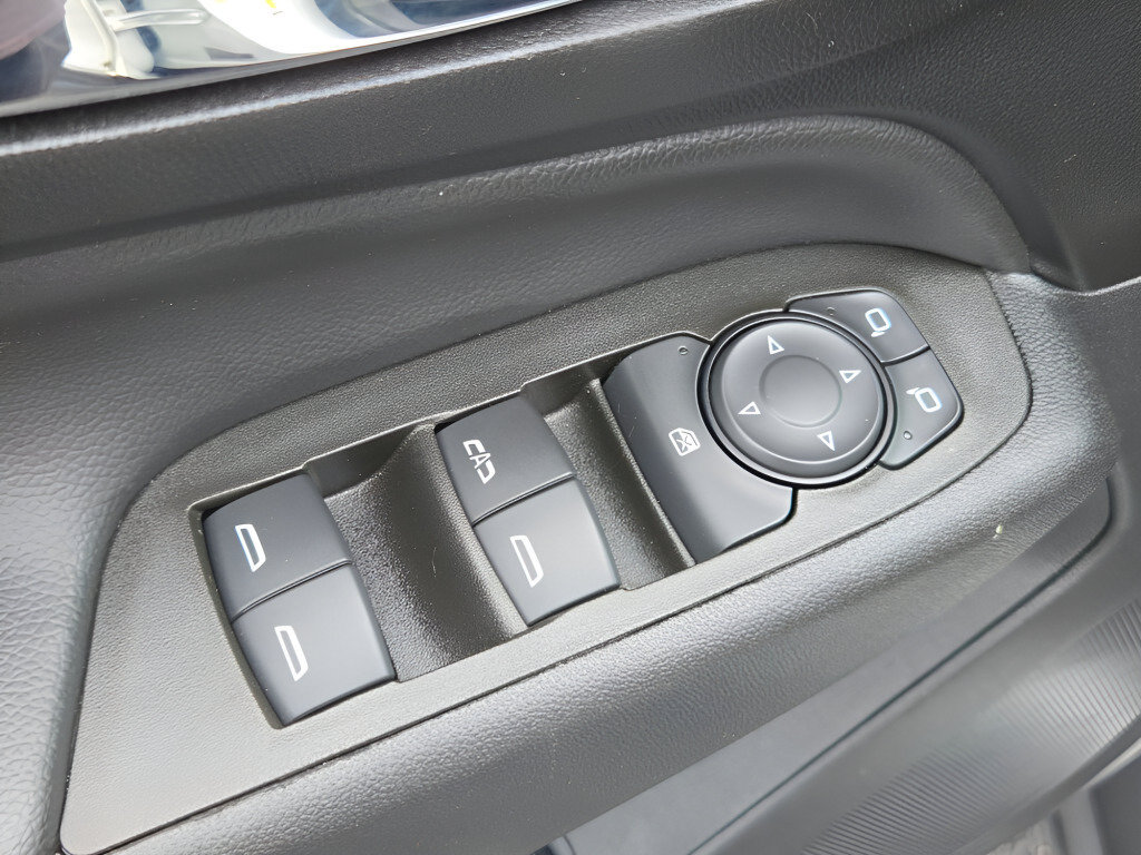 Certified 2023 Chevrolet Equinox LT AWD/4WD image 25