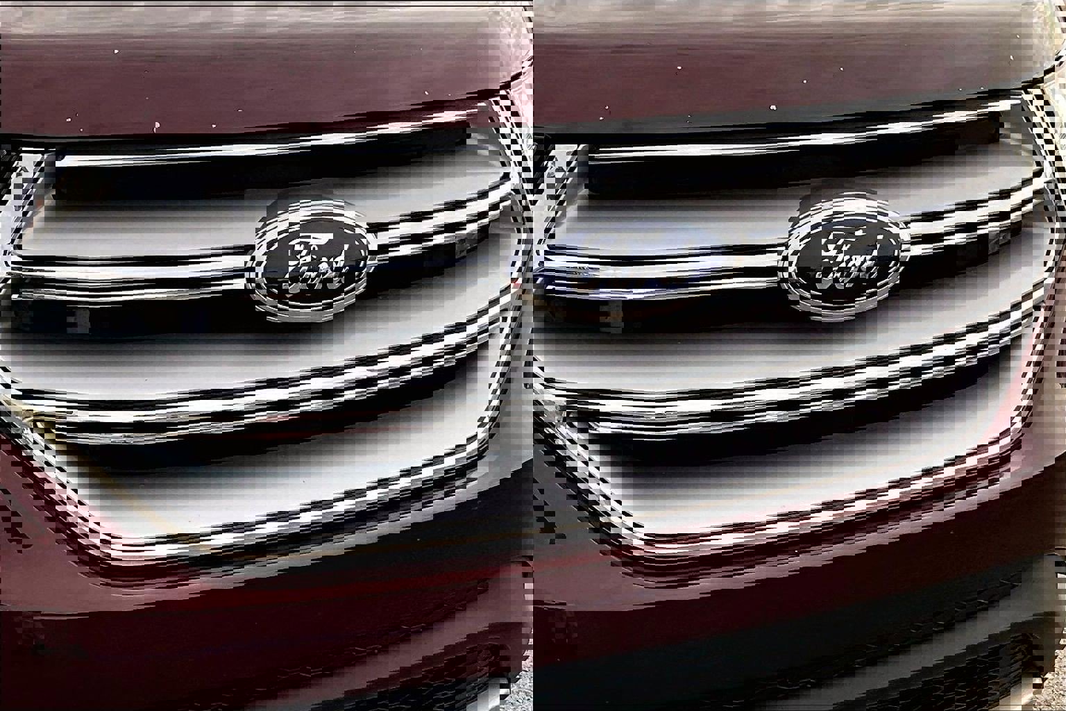 Used 2017 Ford Edge Titanium image 27