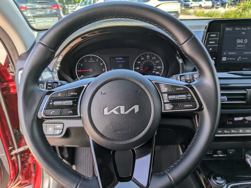 Certified 2023 Kia Seltos S FWD image 28