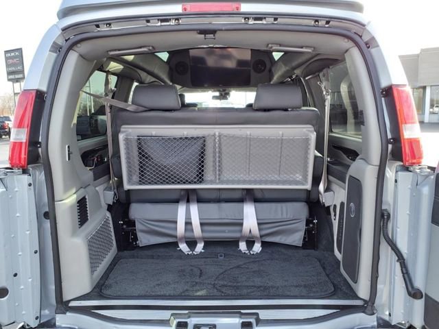 New 2025 GMC Savana 2500 Work Van w/ Driver Convenience Package image 25