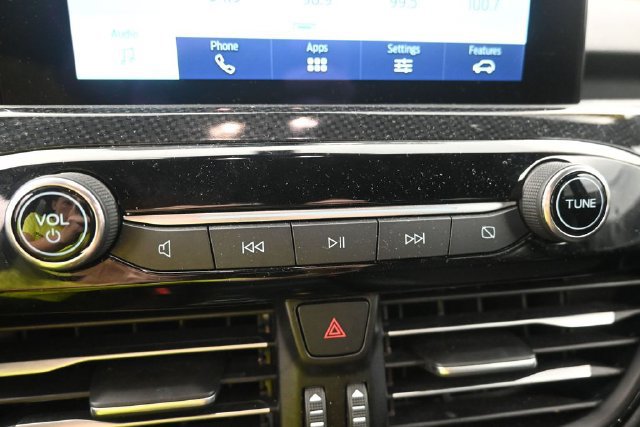 Used 2025 Ford Escape ST-Line Select AWD/4WD image 22