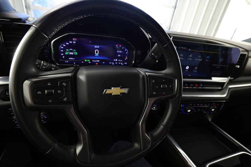 Used 2024 Chevrolet Silverado 3500 High Country w/ High Country Premium Package AWD/4WD image 22