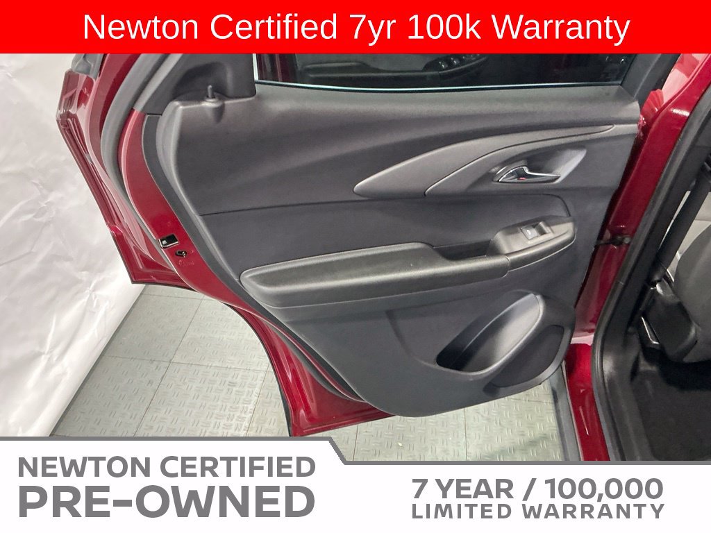 Used 2023 Chevrolet TrailBlazer LT FWD image 41