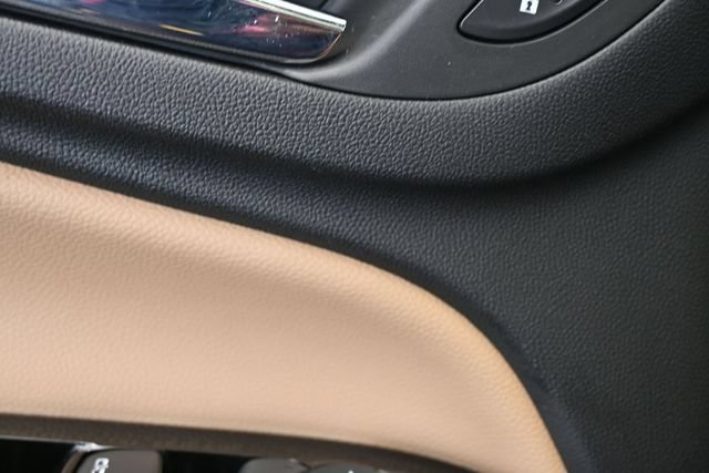 Used 2023 Chevrolet Equinox Premier AWD/4WD image 23