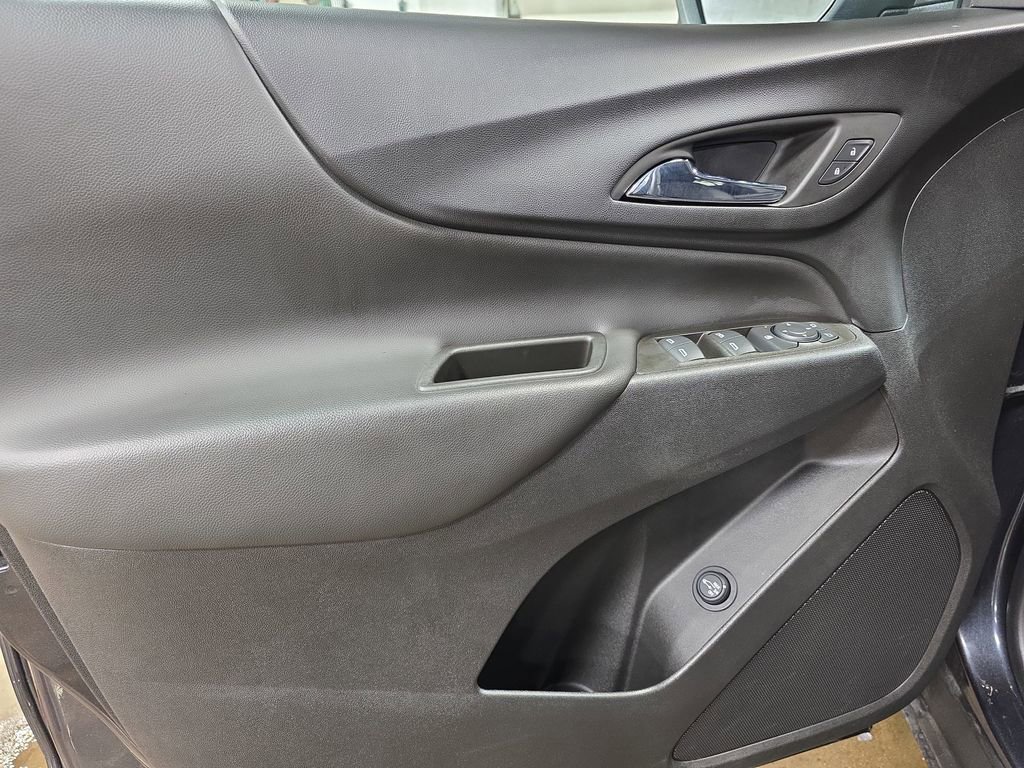 Used 2022 Chevrolet Equinox LT image 30