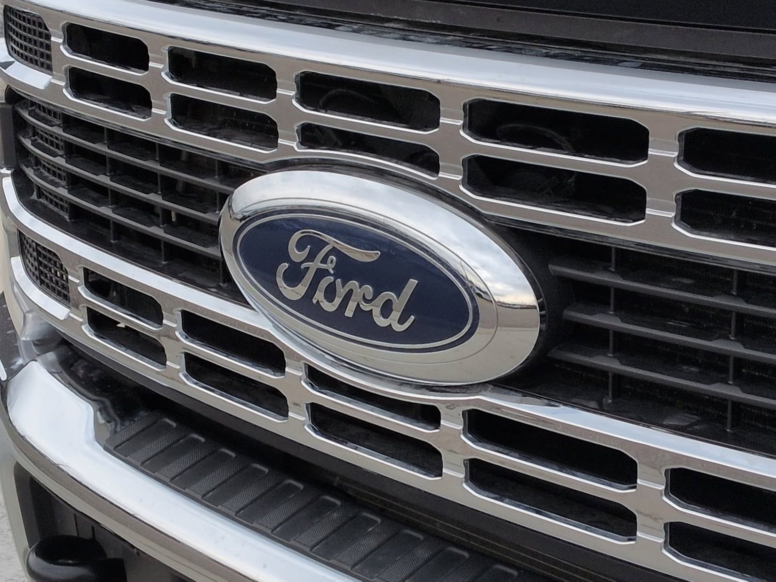 Certified 2023 Ford F250 XLT AWD/4WD image 14