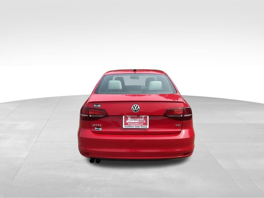 Used 2016 Volkswagen Jetta Sport FWD image 4