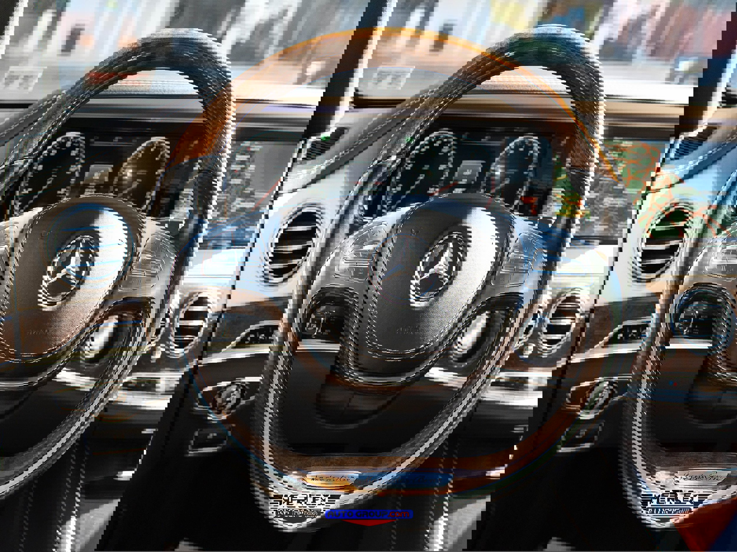 Used 2015 Mercedes-Benz S 550 Sedan image 23