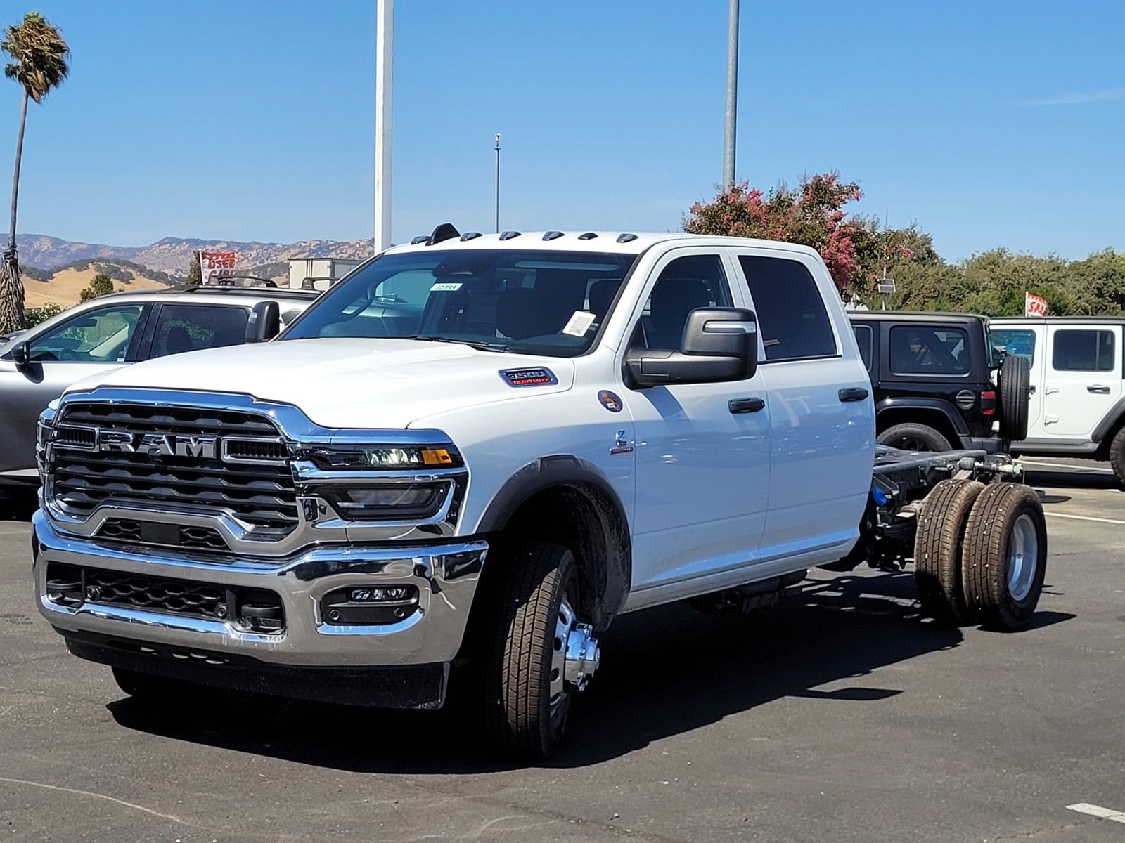 New 2025 RAM 3500 Tradesman AWD/4WD image 8