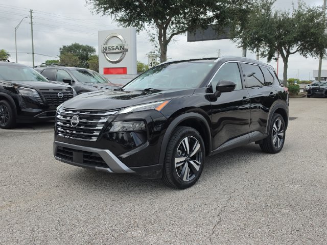Certified 2026 Nissan Rogue SL AWD/4WD image 4