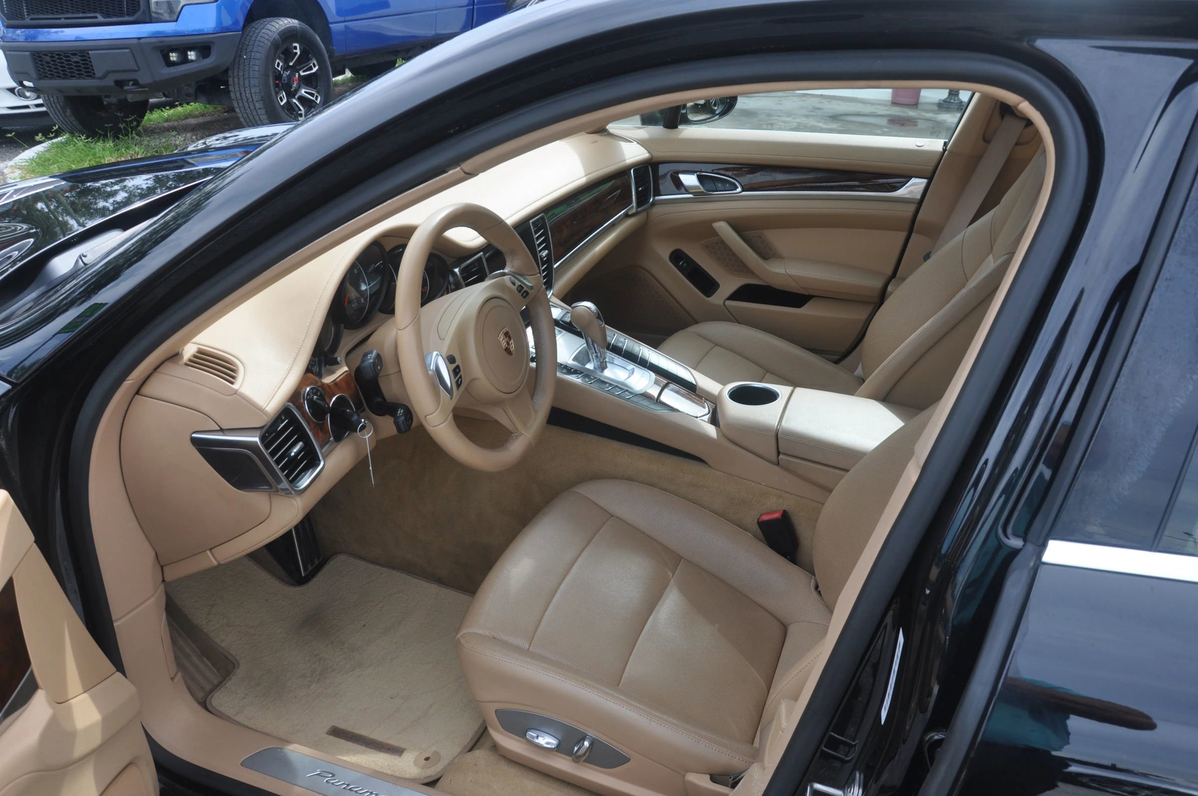 Used 2013 Porsche Panamera 4S image 14