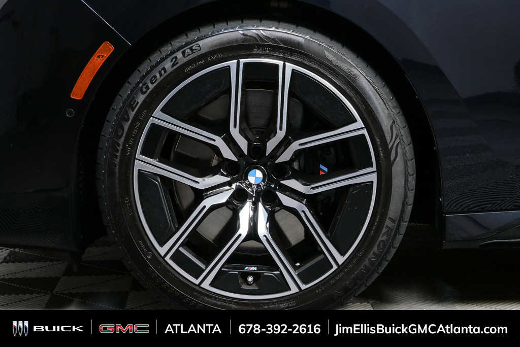 Used 2023 BMW 760i xDrive AWD/4WD image 37