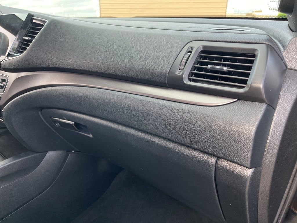 Certified 2022 Honda Pilot Sport image 26