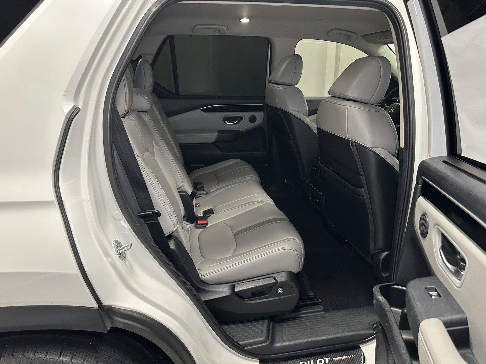 Certified 2025 Honda Pilot EX-L image 36