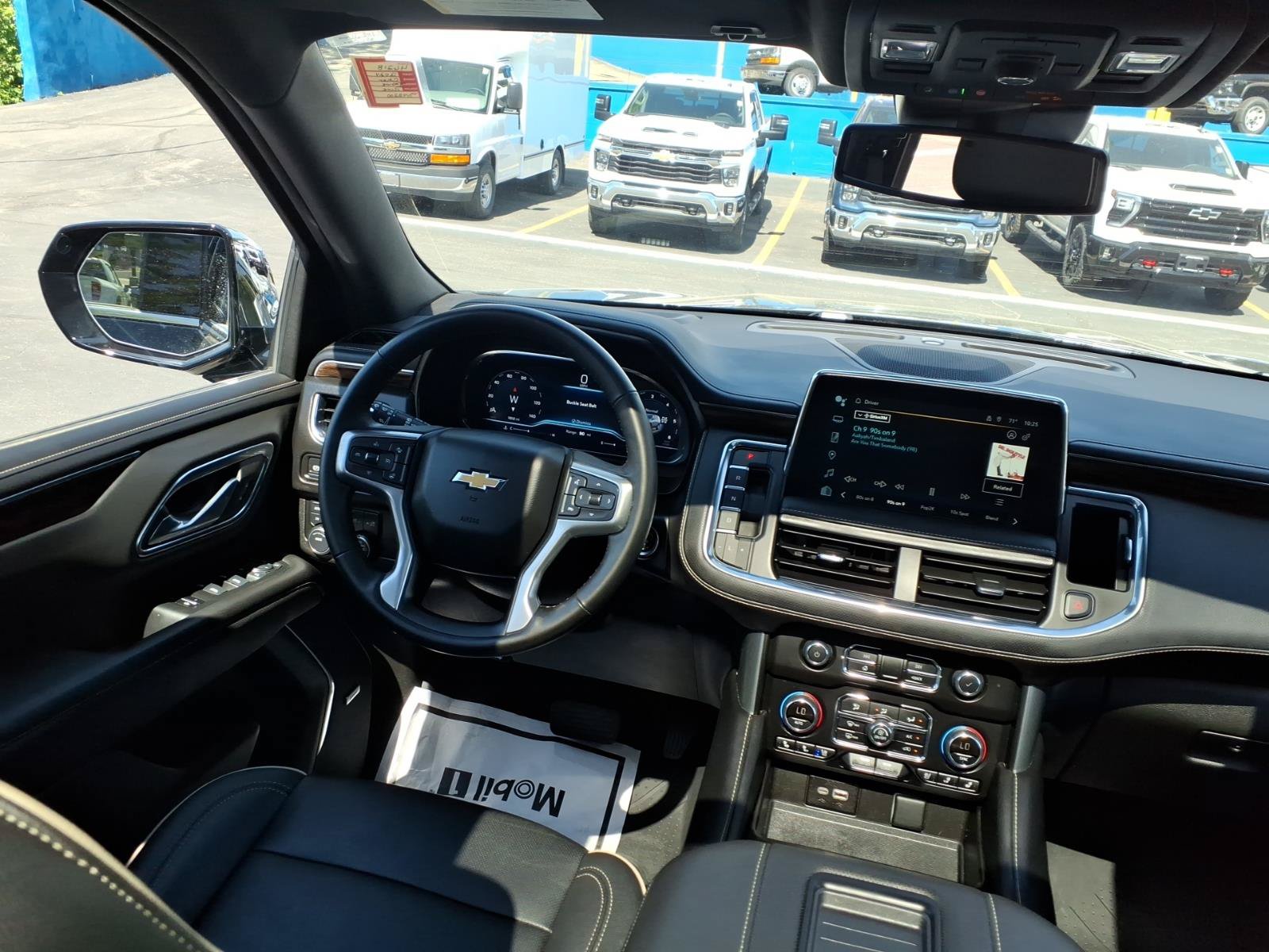 Used 2024 Chevrolet Tahoe Premier AWD/4WD image 15