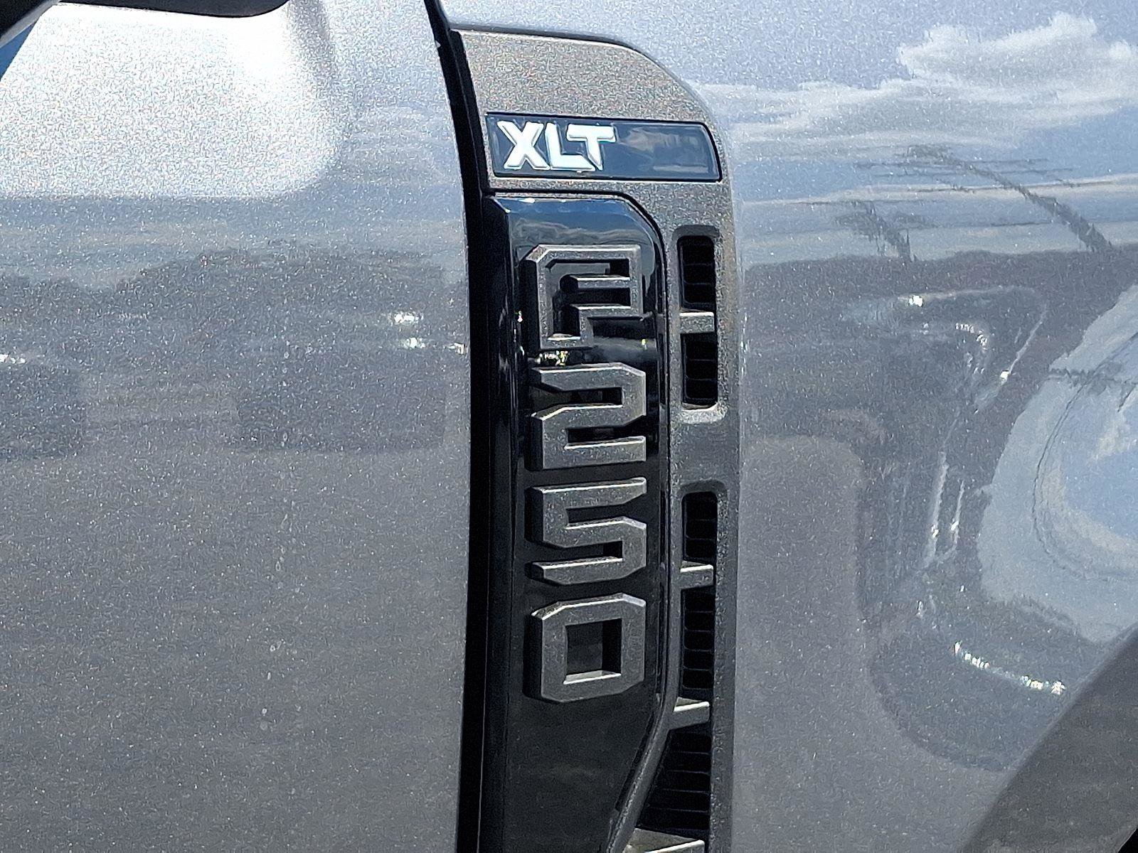New 2026 Ford F250 XLT w/ XLT Premium Package image 20