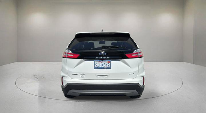 Certified 2024 Ford Edge SEL w/ Convenience Package AWD/4WD image 3