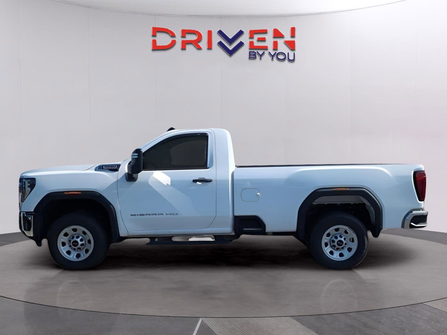 Used 2024 GMC Sierra 3500 Pro image 2