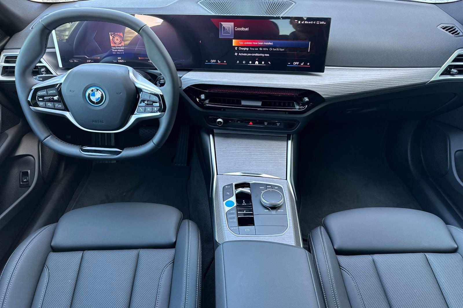 Used 2025 BMW i4 eDrive40 w/ Driving Assistance Package image 17