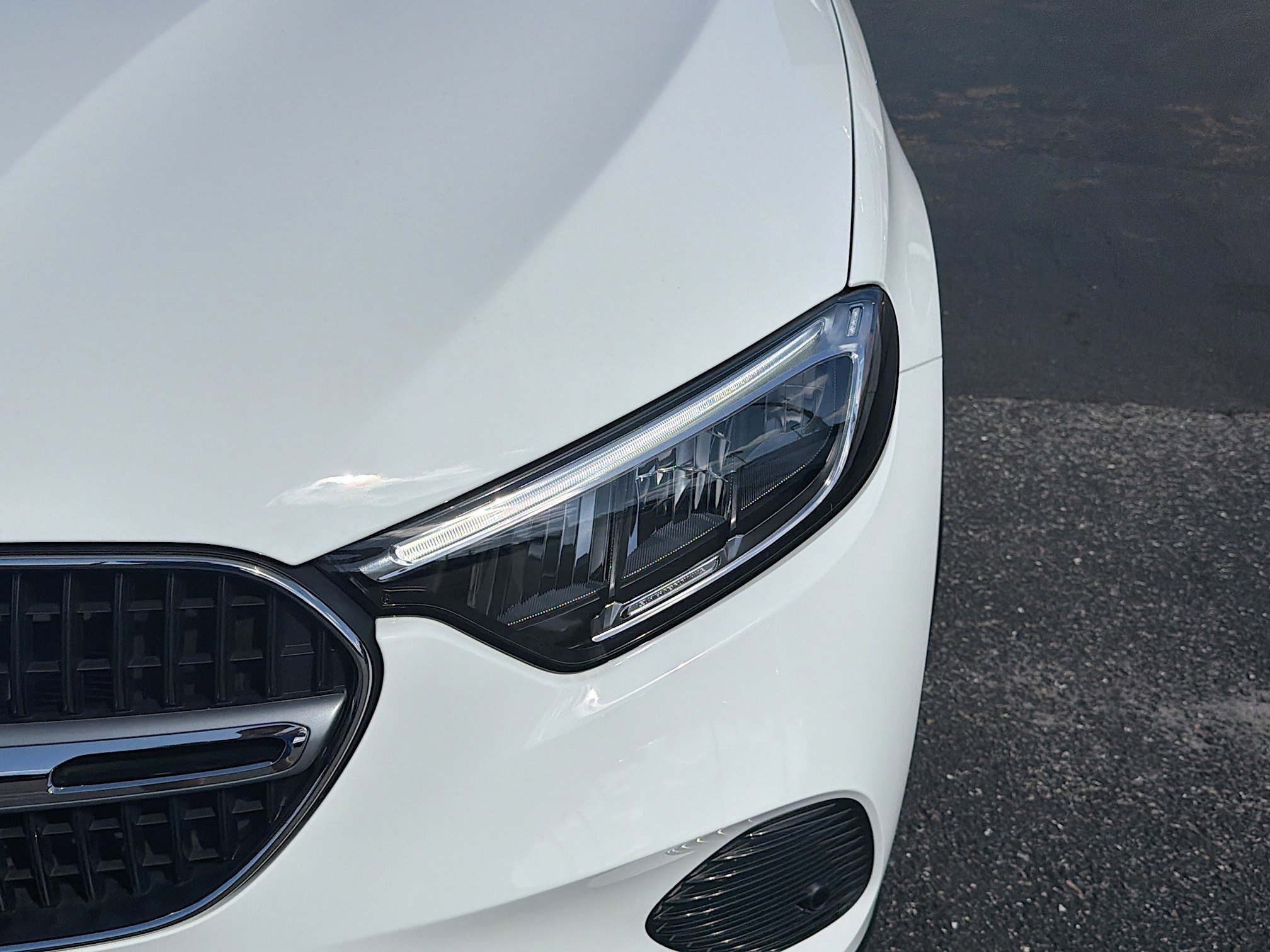 Used 2025 Mercedes-Benz GLC 350e 4MATIC image 42