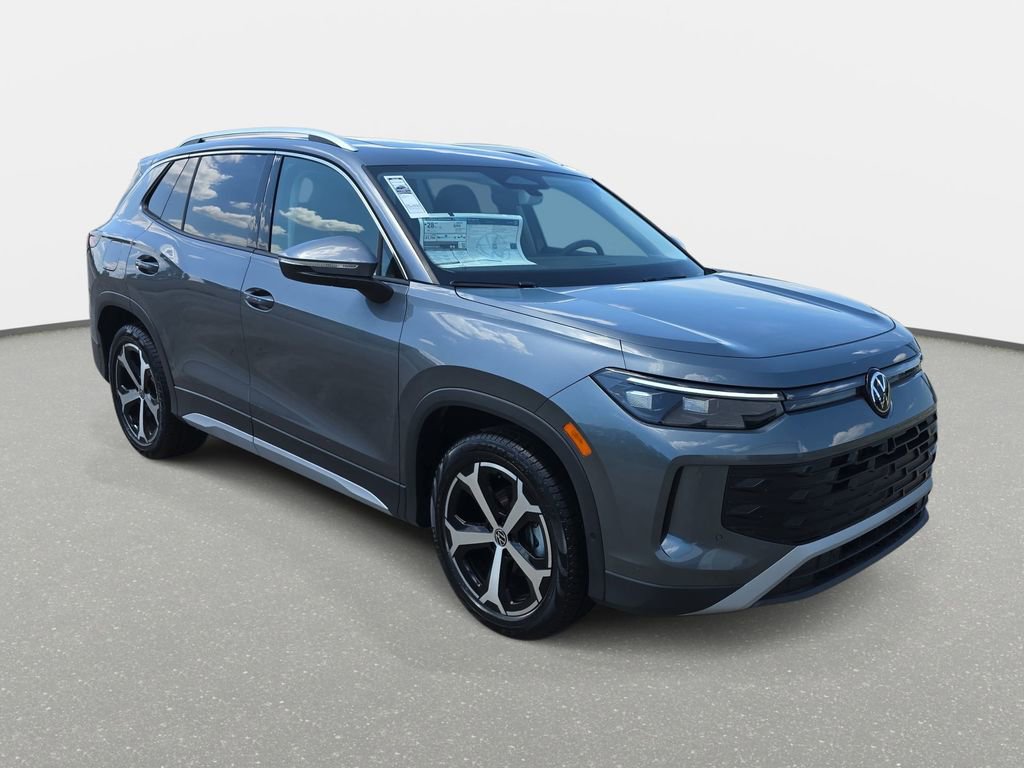 New 2026 Volkswagen Tiguan SE FWD image 3