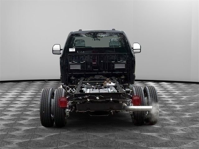 New 2026 Ford F550 4x4 Regular Cab Super Duty w/ XL Chrome Package image 4
