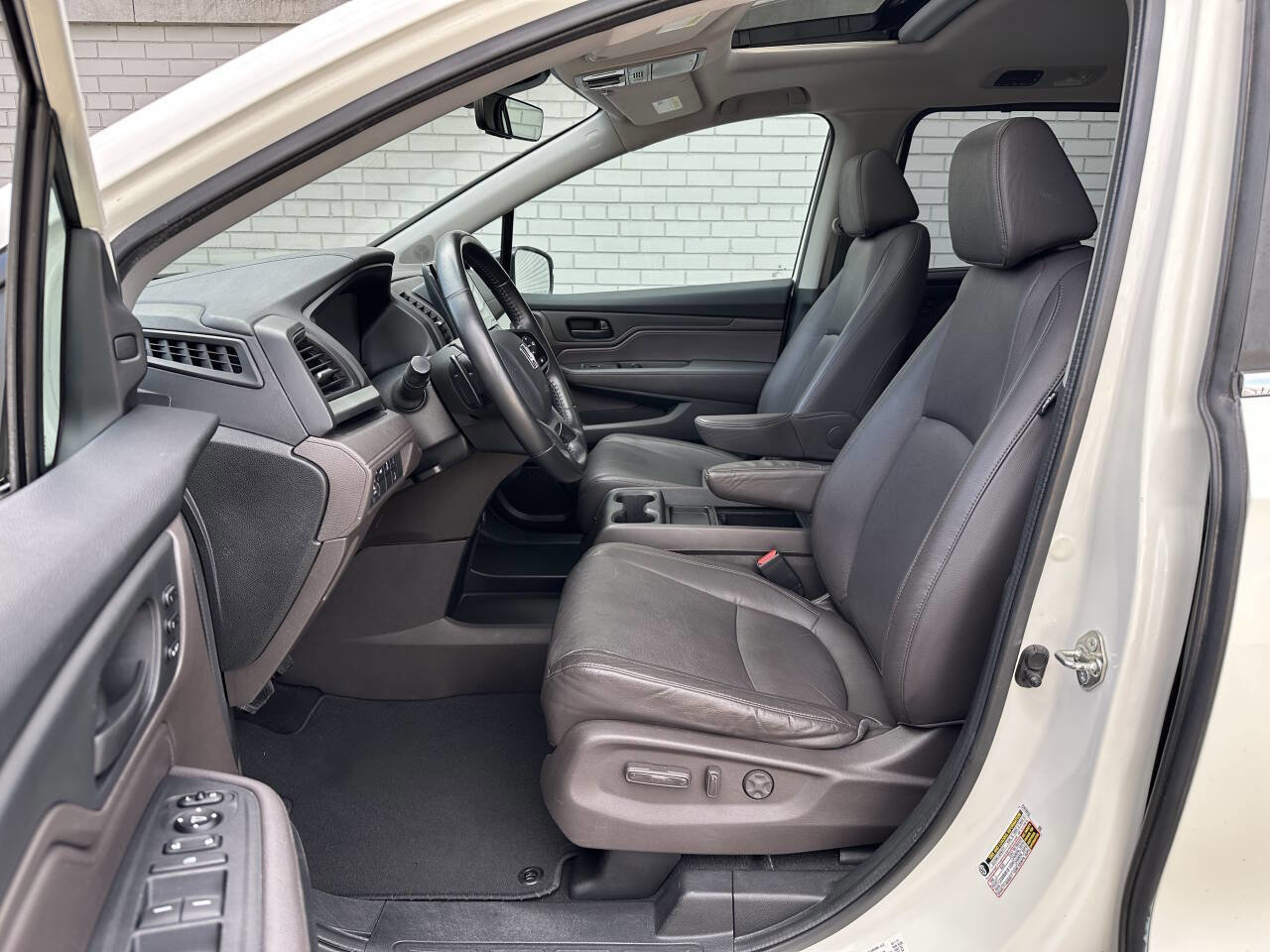Used 2018 Honda Odyssey EX-L image 12