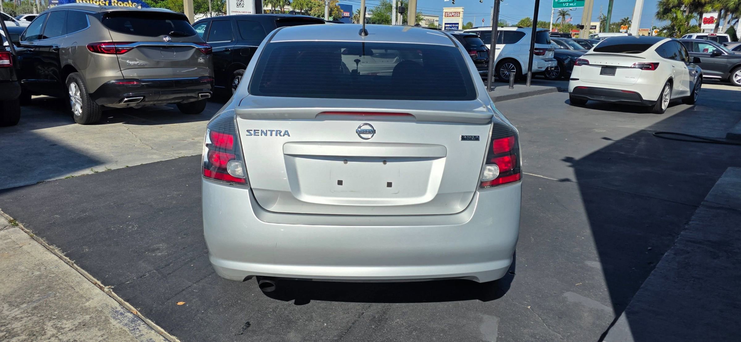 Used 2012 Nissan Sentra 2.0 SR w/ Special Edition Pkg image 5