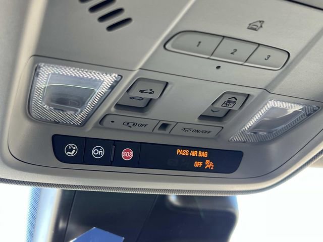 Used 2022 Cadillac XT4 Luxury w/ Cold Weather Package image 31