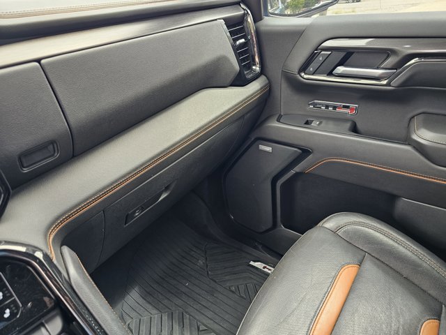 Used 2022 GMC Sierra 1500 AT4 w/ AT4 Premium Package AWD/4WD image 28