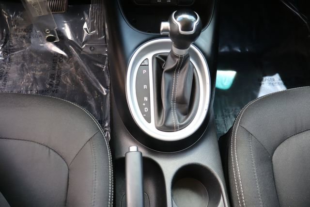 Used 2017 Kia Soul + FWD image 33